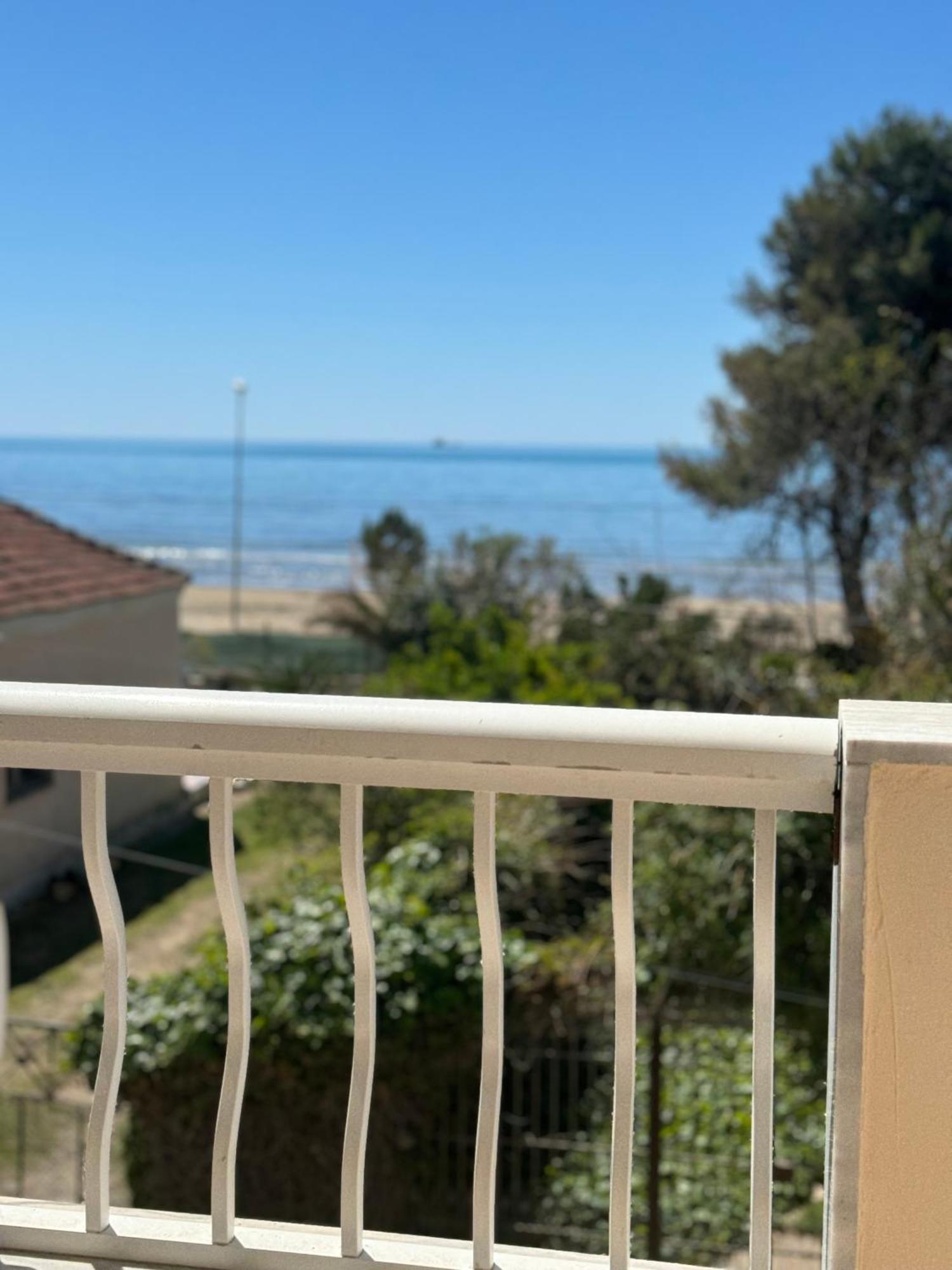 Sea & Gardenview Apartments Durres Ngoại thất bức ảnh